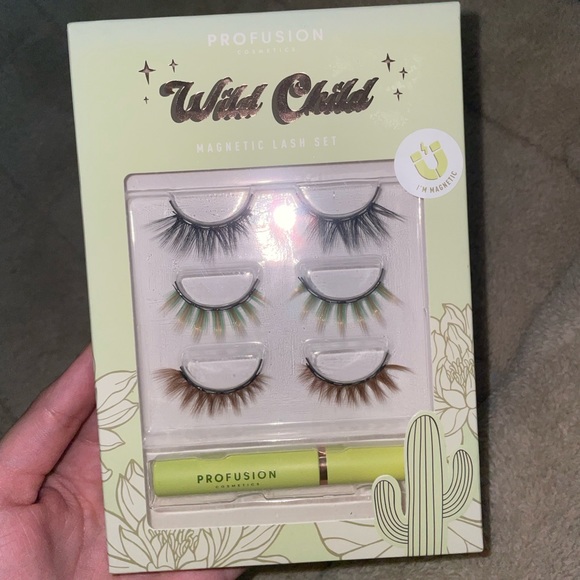 🧡NWT-3 pairs magnetic lashes - Picture 5 of 6